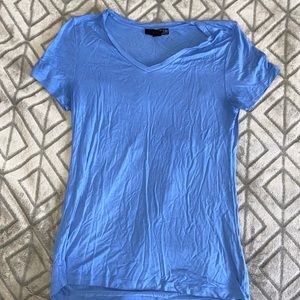JW Style V-Neck Shirt Size Medium